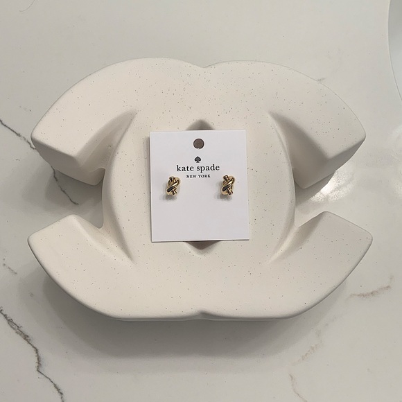 ❤️ Kate Spade Earrings (pierced ears) - Picture 2 of 2